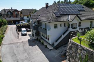 Parkirišče pred apartmajem